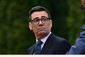 太阳报：英国首相伯纳姆曾6次会面曼城高层，此前称仅1次重要